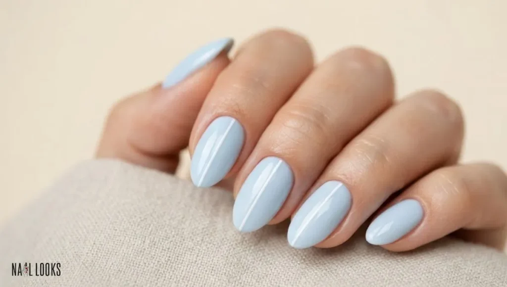  Minimalist Blue Nails